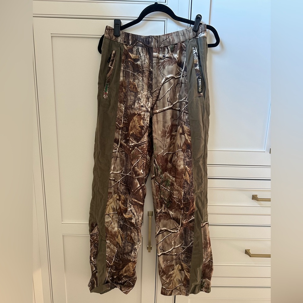 Women’s small camouflage rain pants